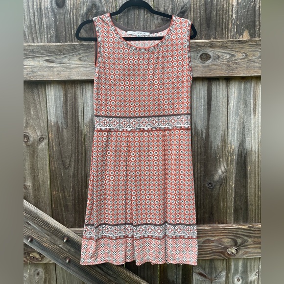 Max Studio Red and White Patterned Midi Dress - Picture 1 of 7